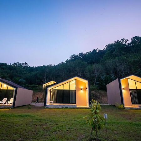 สวนลุงวรranongglamping Hotel Banghin Buitenkant foto